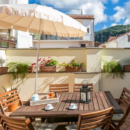 Appartement Terrazza Felicienne à Sorrente Extérieur photo