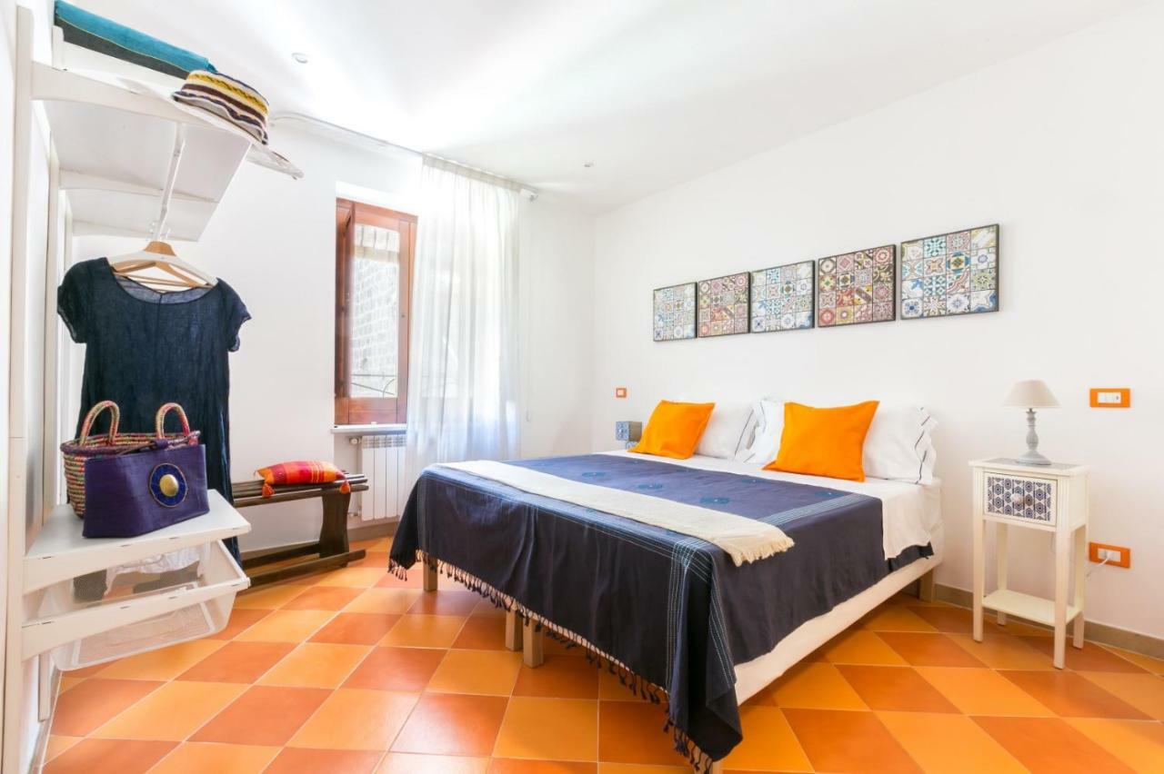 Appartement Terrazza Felicienne à Sorrente Extérieur photo