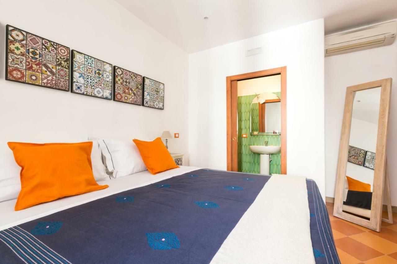 Appartement Terrazza Felicienne à Sorrente Extérieur photo